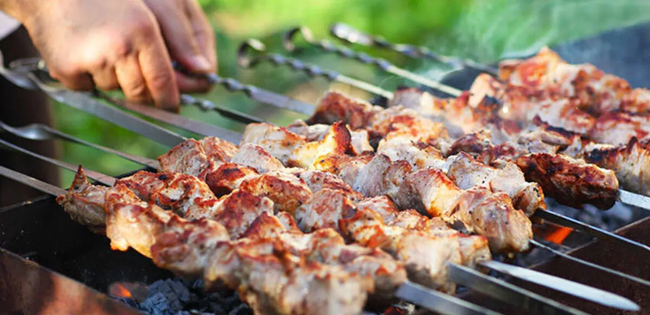 Mangal kokusunun üzerinize sinmesinden rahatsız mı oluyorsunuz? İşte bu yöntemle kurtulun...