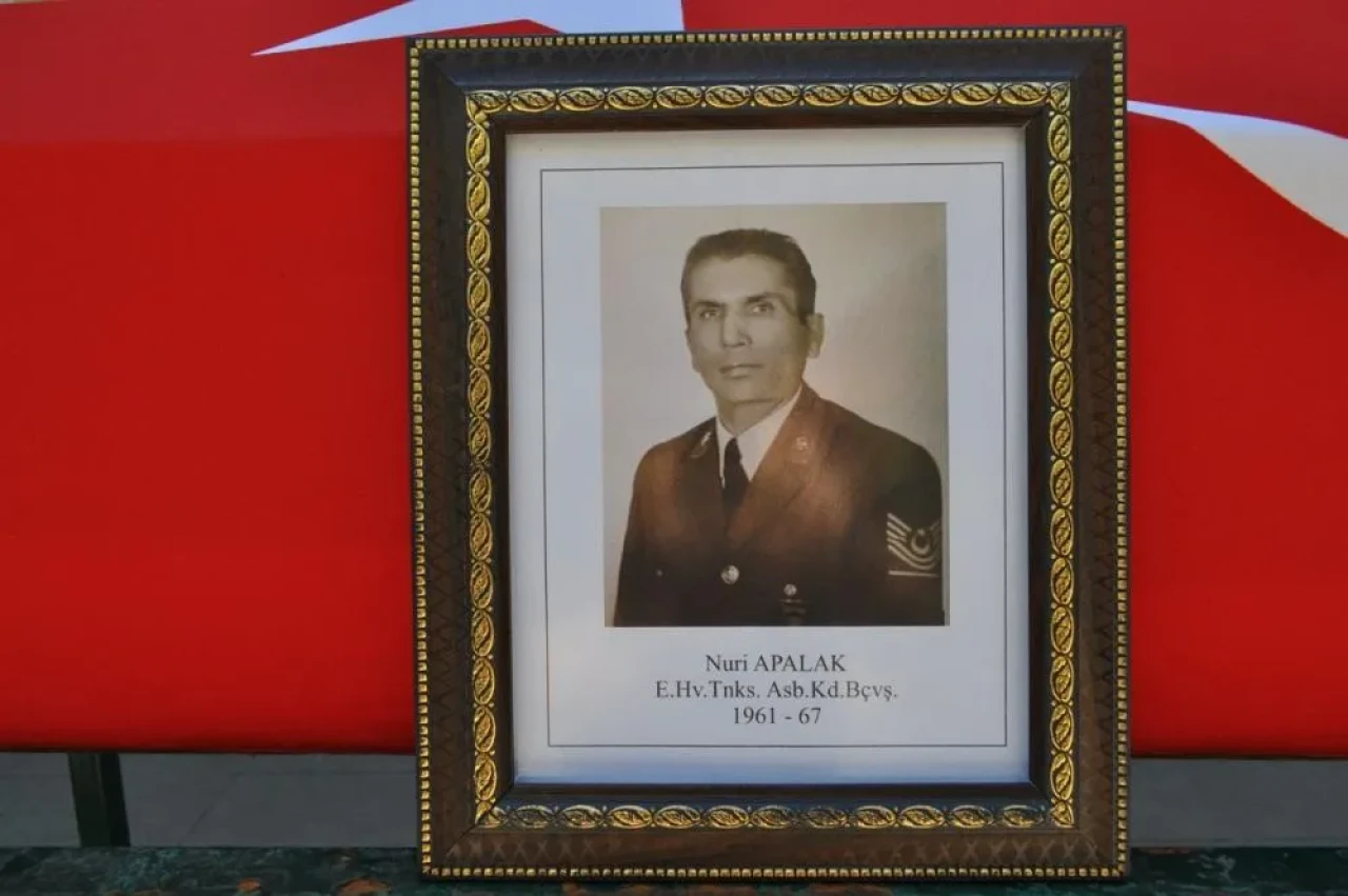 Emekli Astsubay Nuri Apalak, son yolculuğuna uğurlandı