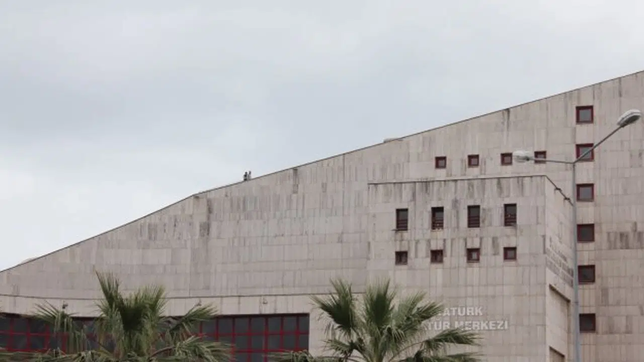 Samsun'da intihar vakası: Geçim sıkıntısı yaşayan şahıs canına kıymak istedi