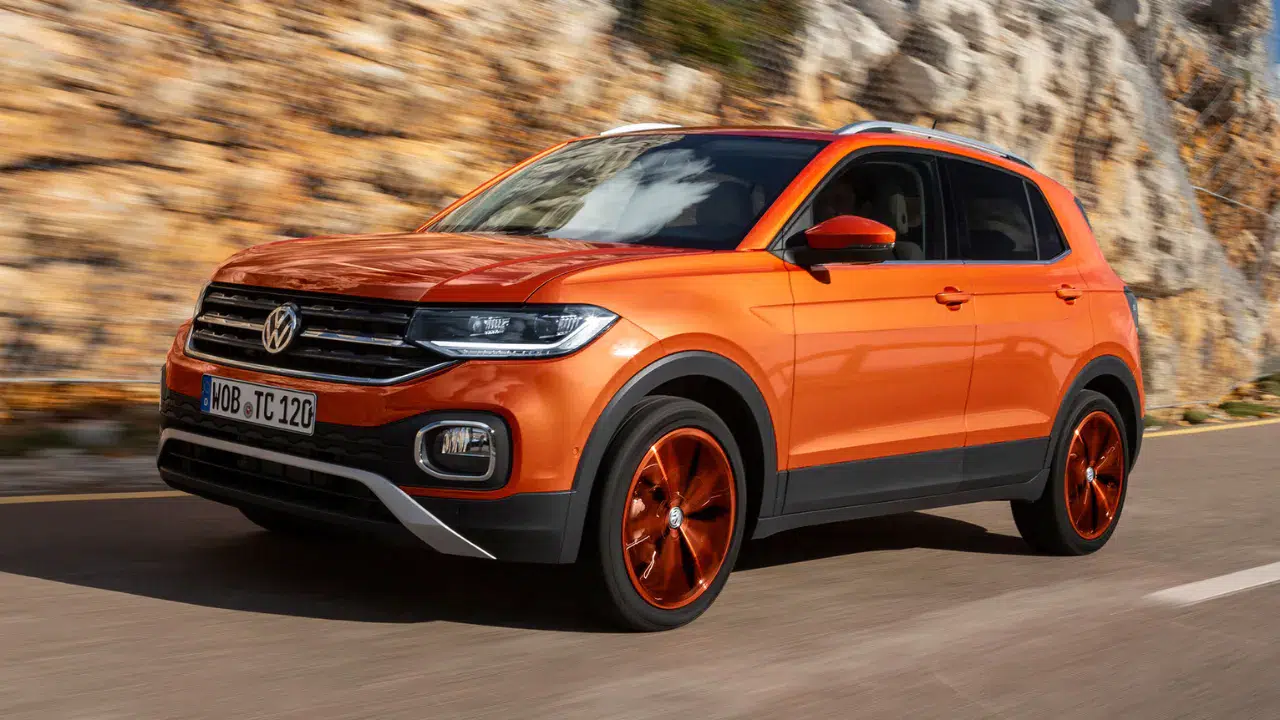 Popüler SUV modeli Volkswagen T-Cross’un yeni fiyatları ve öne çıkan teknik özellikleri belli oldu!