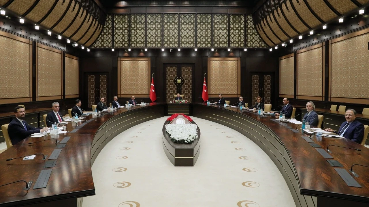 Külliye’de kritik toplantı: Cumhurbaşkanı Erdoğan, Cumhurbaşkanlığı Politika Kurullarının başkanvekillerini kabul etti