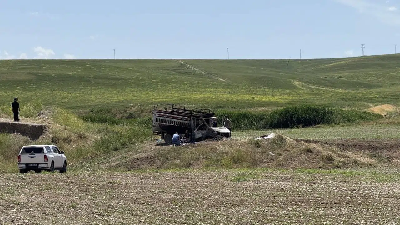 Diyarbakır'da yanan baba ve 15 yaşındaki oğlunun yanmış bedeni bulundu