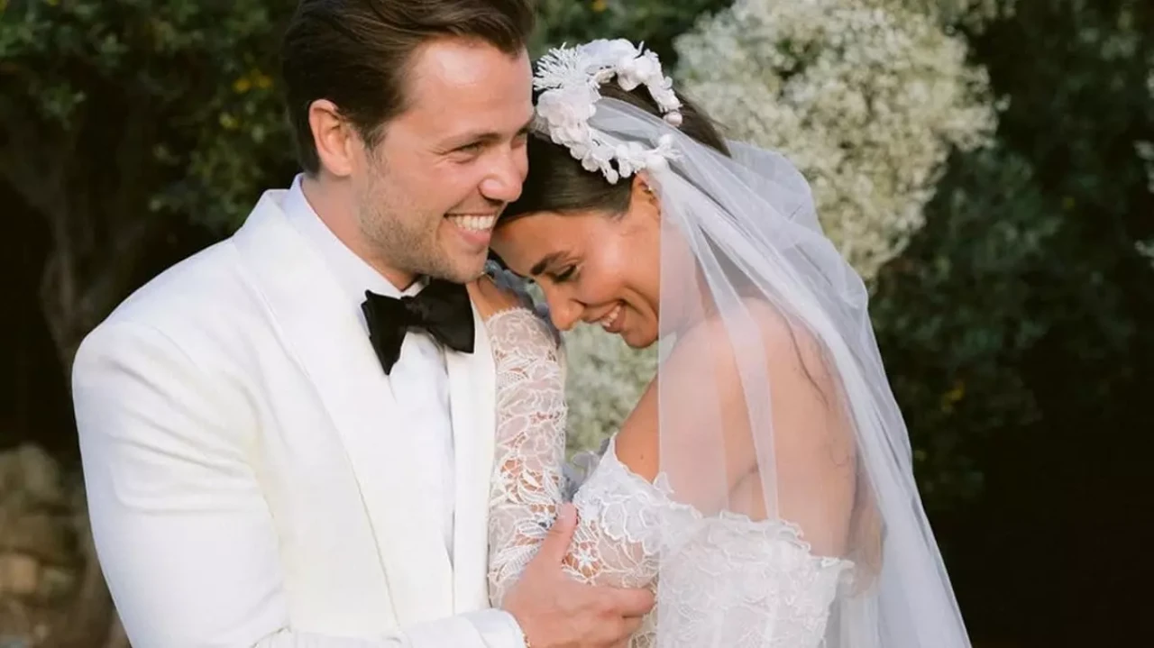 Tolga Sarıtaş ve Zeynep Mayruk’tan bebek müjdesi: Cinsiyetini açıkladılar!