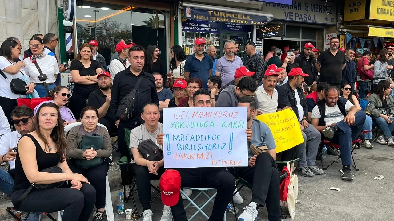 Konak Belediyesi’nde grev ikinci gününde devam ediyor