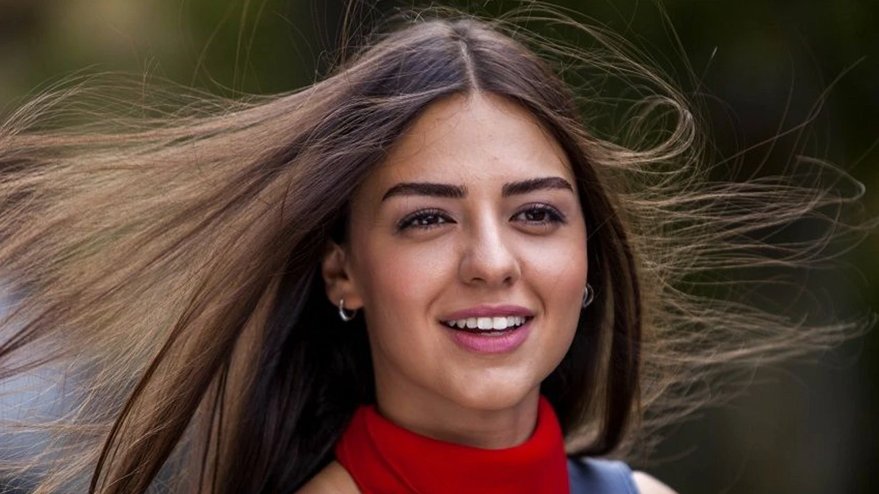 Aslıhan Malbora kimdir? Çağatay Ulusoy'un sevgilisi Aslıhan Malbora kaç yaşında ve mesleği ne?