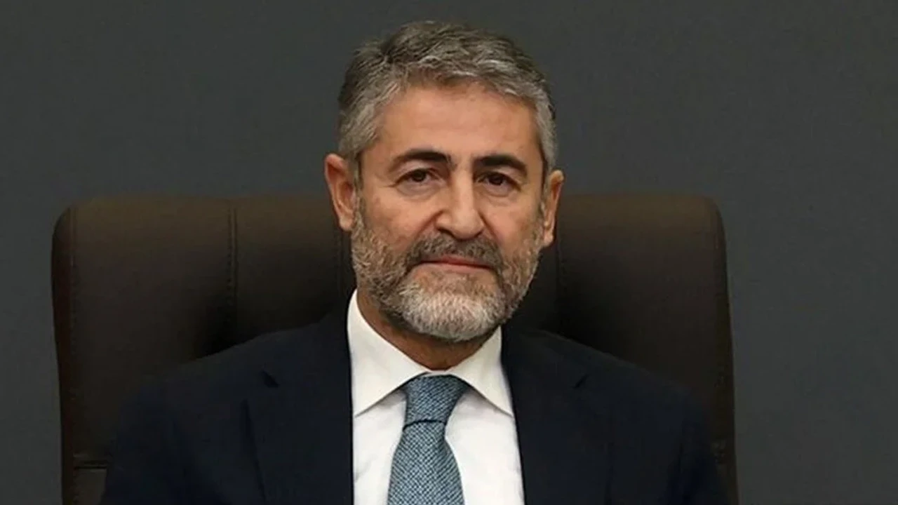 Nureddin Nebati kimdir? Eşi ve ailesi hakkında bilinmeyenler...