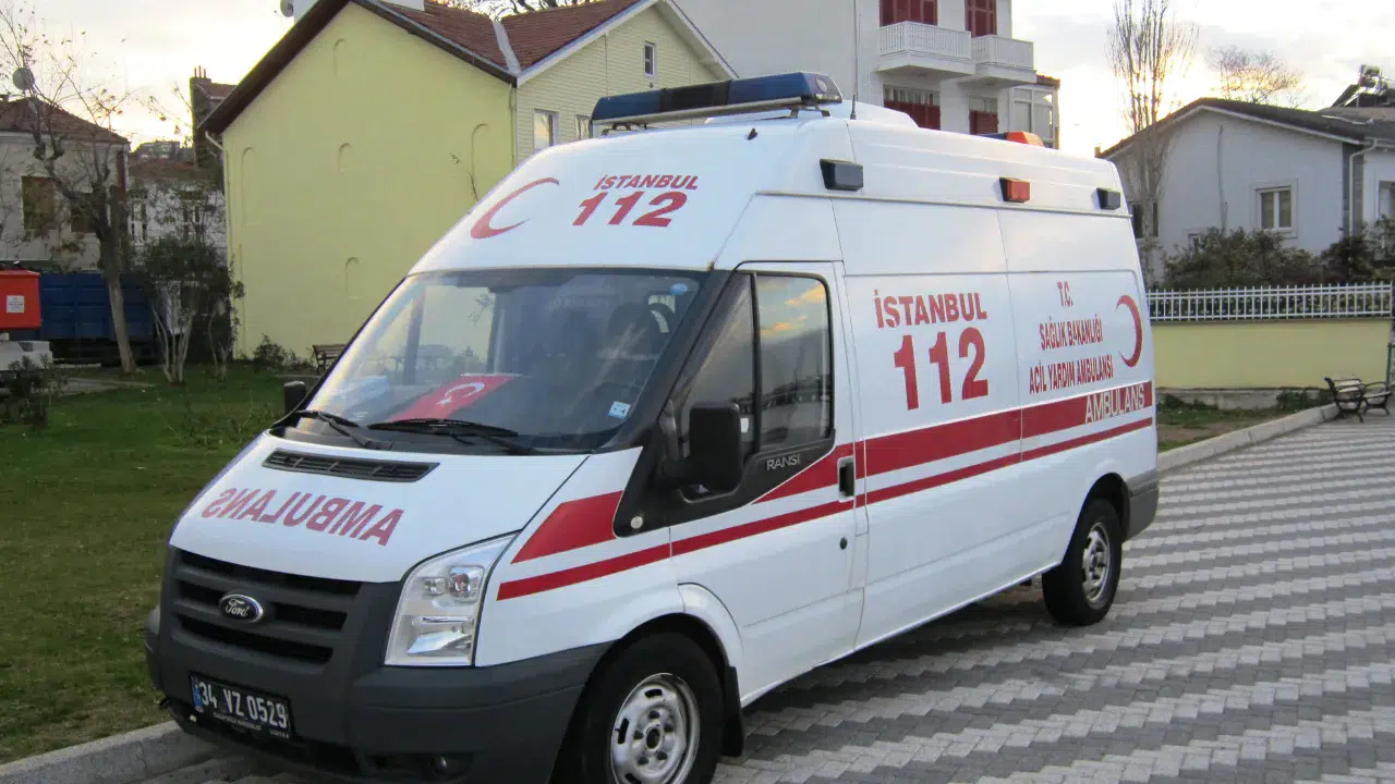 Zonguldak'ta 80 yaşındaki kadın tırın altında can verdi!