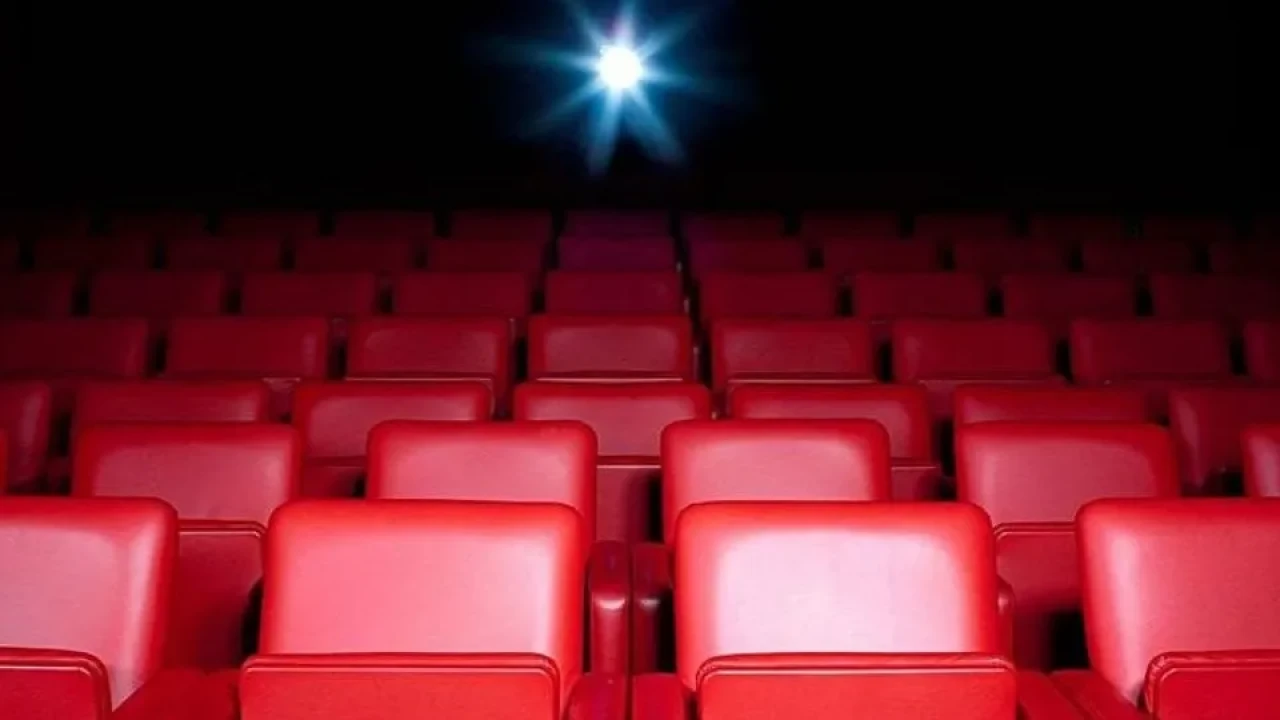 Bu hafta vizyonda hangi filmler var? İşte dramdan korkuya, komediden animasyona dopdolu bir sinema rehberi
