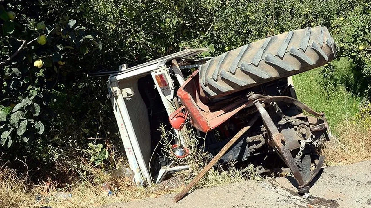 Sakarya’da traktör kazası: 13 yaşındaki çocuk hayatını kaybetti