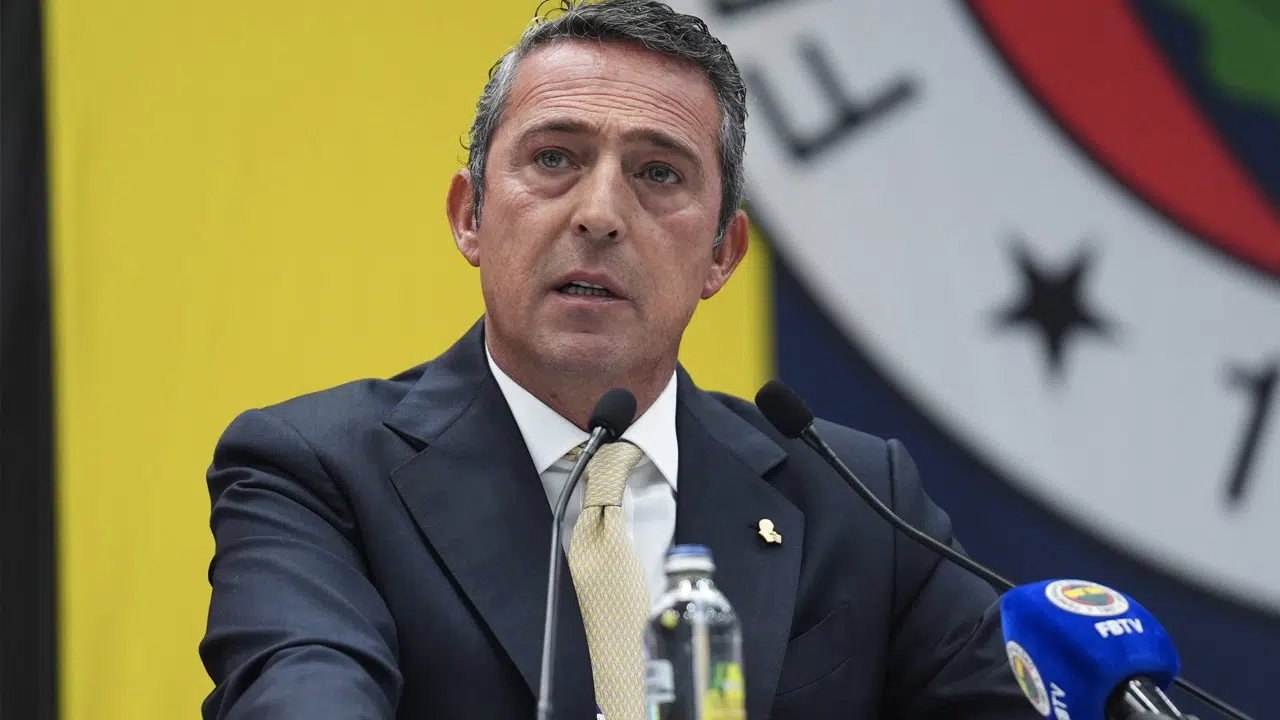 Ali Koç gemileri yaktı: Yıldız futbolcuya sarı-lacivertli formayı giydirecek