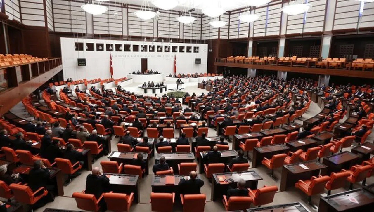 AK Parti Anayasa Komisyonu’nun ilk toplantısının tarihi belli oldu