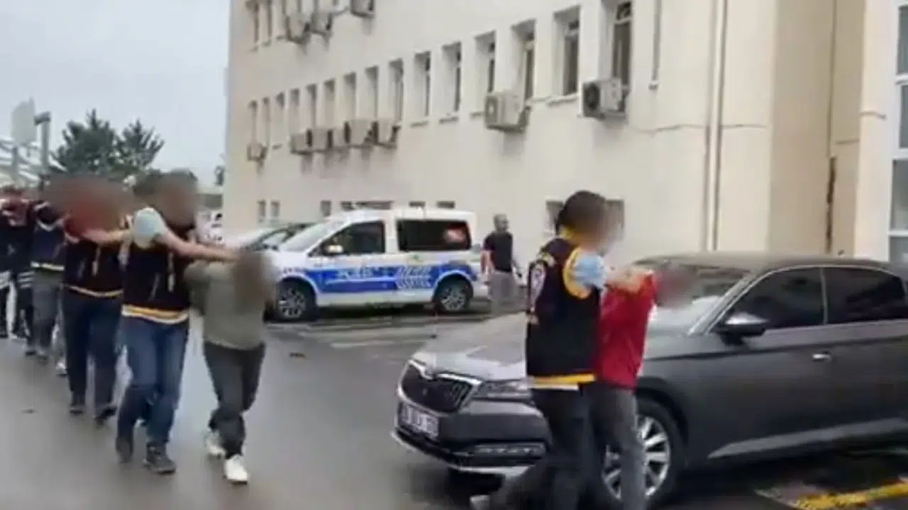 Bağlum Kurban Pazarı'nda 5 polis yaralandı: 12 kişi gözaltında