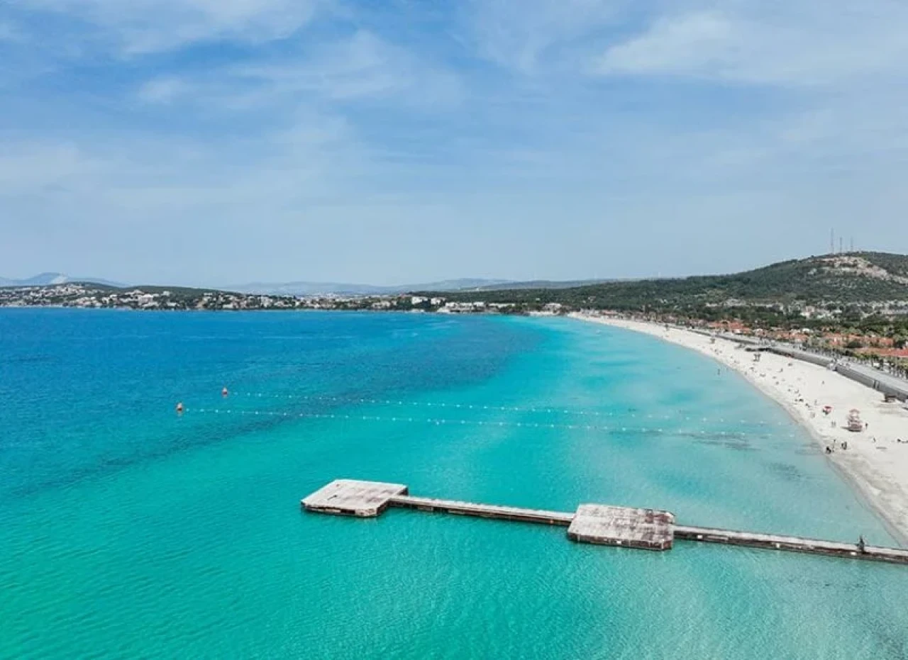 Çeşme’de tuvalet ücreti dudak uçuklattı! Tatilciler isyan etti