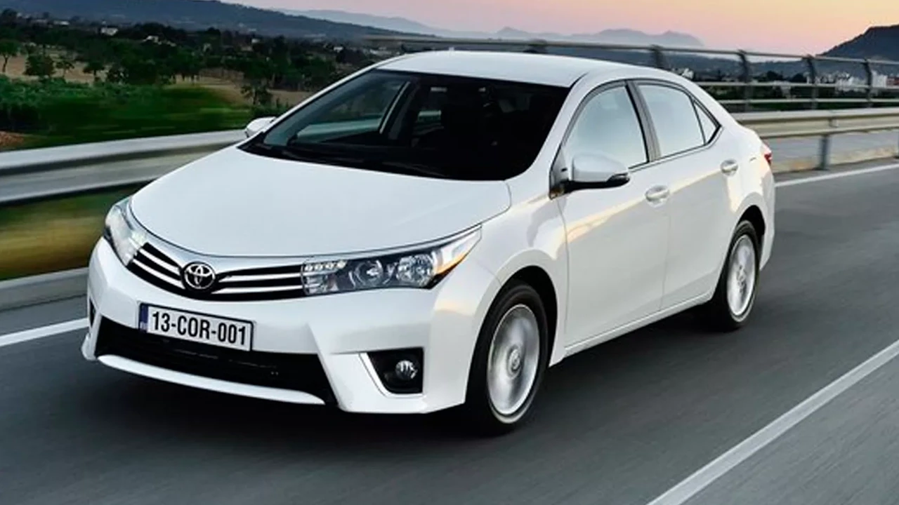 Toyota fiyat listesi Mayıs 2025: Toyota Corolla, Yaris Cross, Camry, CH-R, RAV4 ve Hilux güncel fiyatları