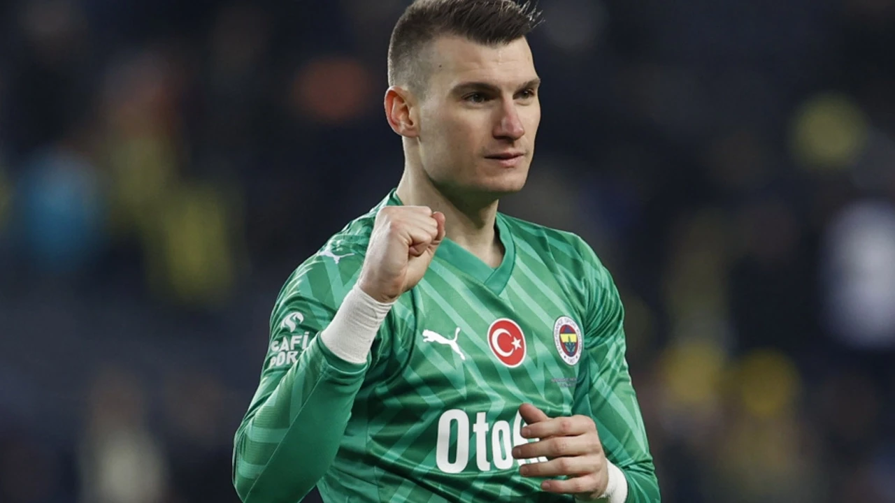 Livakovic, Fenerbahçe'den ayrılacak mı? Ligin bitimine 5 hafta kala flaş karar