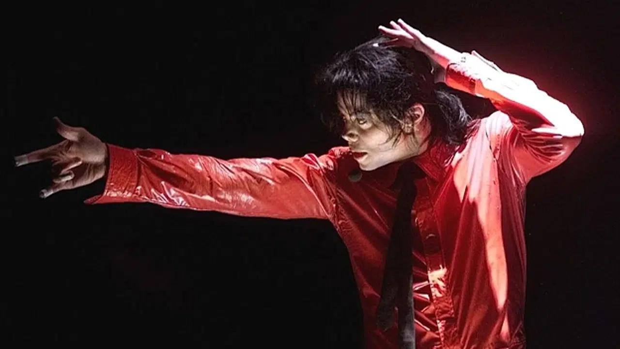 Michael Jackson filminin vizyon tarihi neden ertelendi? 'Michael' 2026'ya mı sarktı?