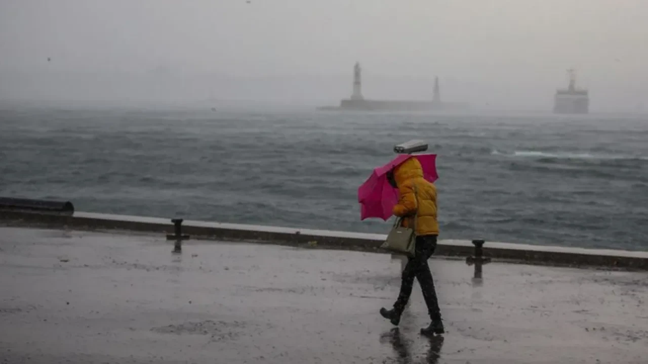 Marmara ve Ege'de kuvvetli fırtına uyarısı! Hangi bölgelerde etkili olacak?