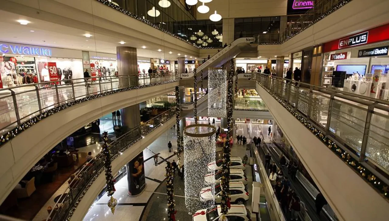 AVM projelerinde yeni dönem: Yapı ruhsatı ve ortak giderlere düzenleme geldi