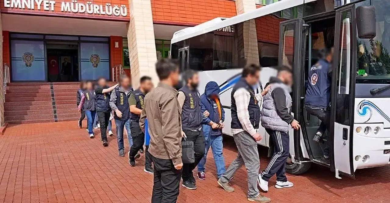 'Büyü bozuyorum' deyip dolandırdılar! 7 kişi gözaltına alındı