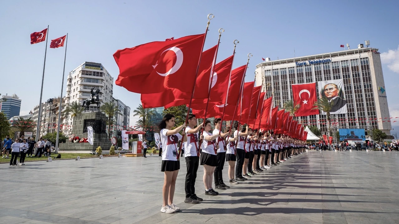 19 Mayıs resmi tatil mi? 19 Mayıs'ta okullar, hastaneler ve bankalar kapalı mı?