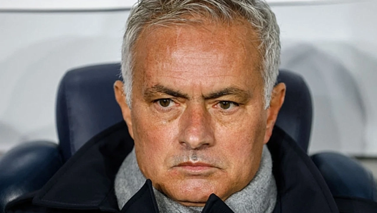 Fenerbahçeli yıldız futbolcu yönetime rest çekti: Mourinho varsa ben yokum