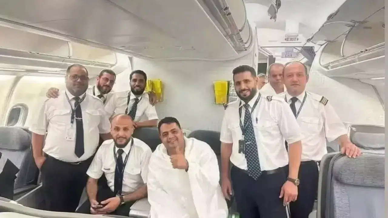 Uçağa alınmadı, uçak 2 kez geri döndü! Amir’in hac yolculuğu gözyaşlarına boğdu!