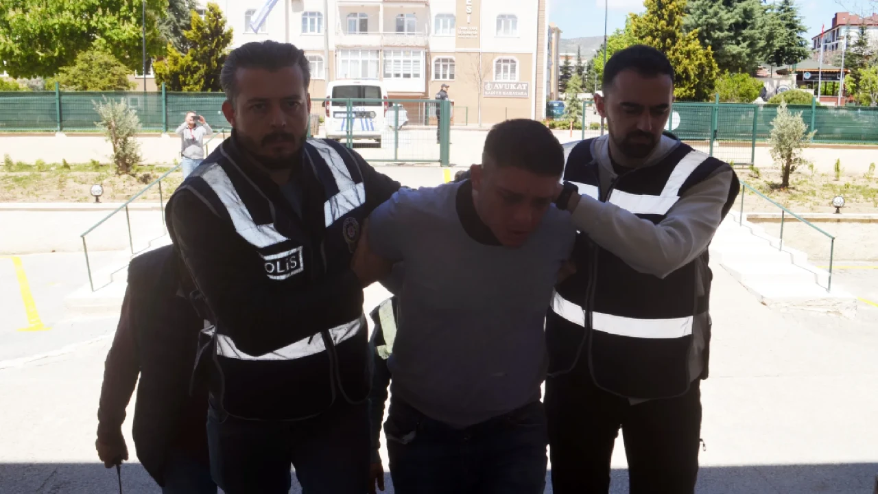 Amasya’da evlat dehşeti! Oğlunu polise şikayet etmedi, canından oldu