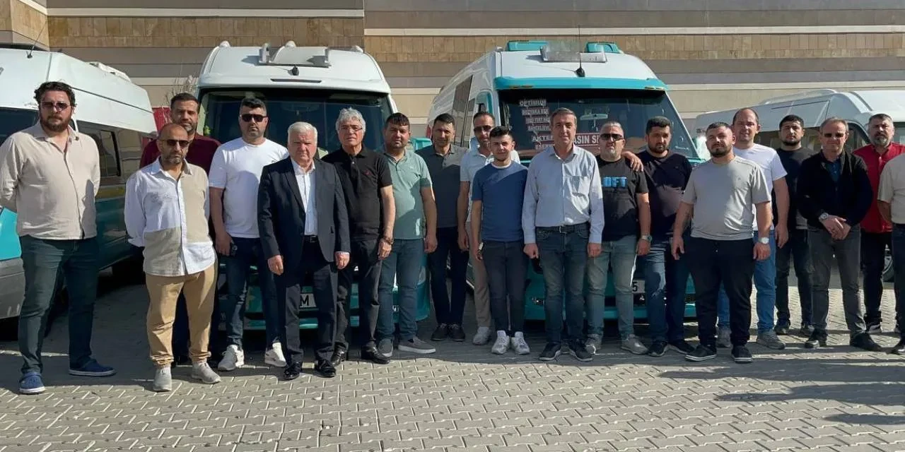 Şoförler cezalara tepkili: İzmir’de minibüsçüler kontak kapattı