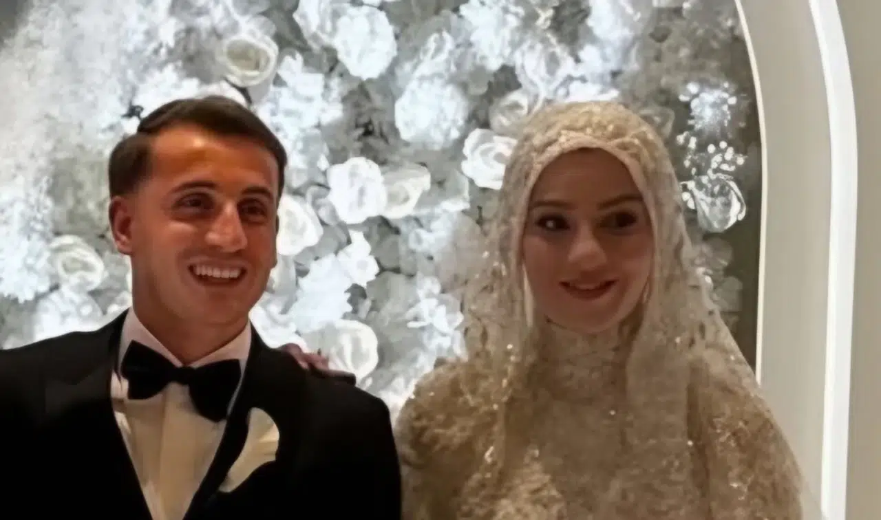 Milli futbolcu Kerem Aktürkoğlu Ceren Azak ile dünya evine girdi