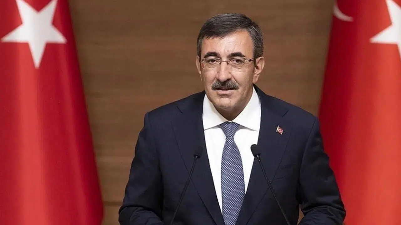 Cevdet Yılmaz duyurdu! Yeni anayasa için çalışmalar bayram öncesi başlıyor!