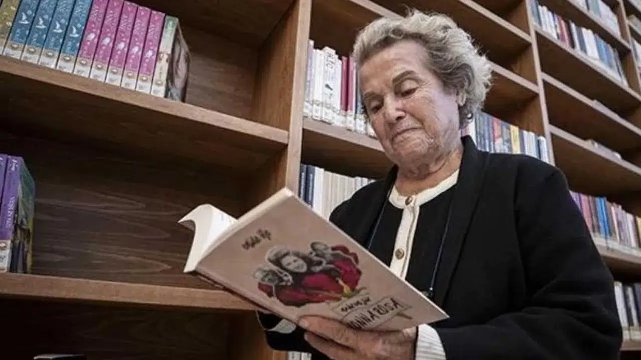 'Mona Roza'ya ilham veren Muazzez Akkaya Giray'a veda!