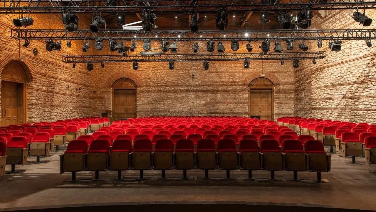 İstanbul’da bu hafta kültür-sanat rüzgarı esecek! Dijital festivalden tiyatrolara, konserlerden sergilere dolu dolu bir program