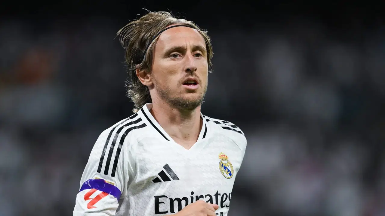 Luka Modric'in yeni adresi belli oldu! Serie A devine imza atıyor