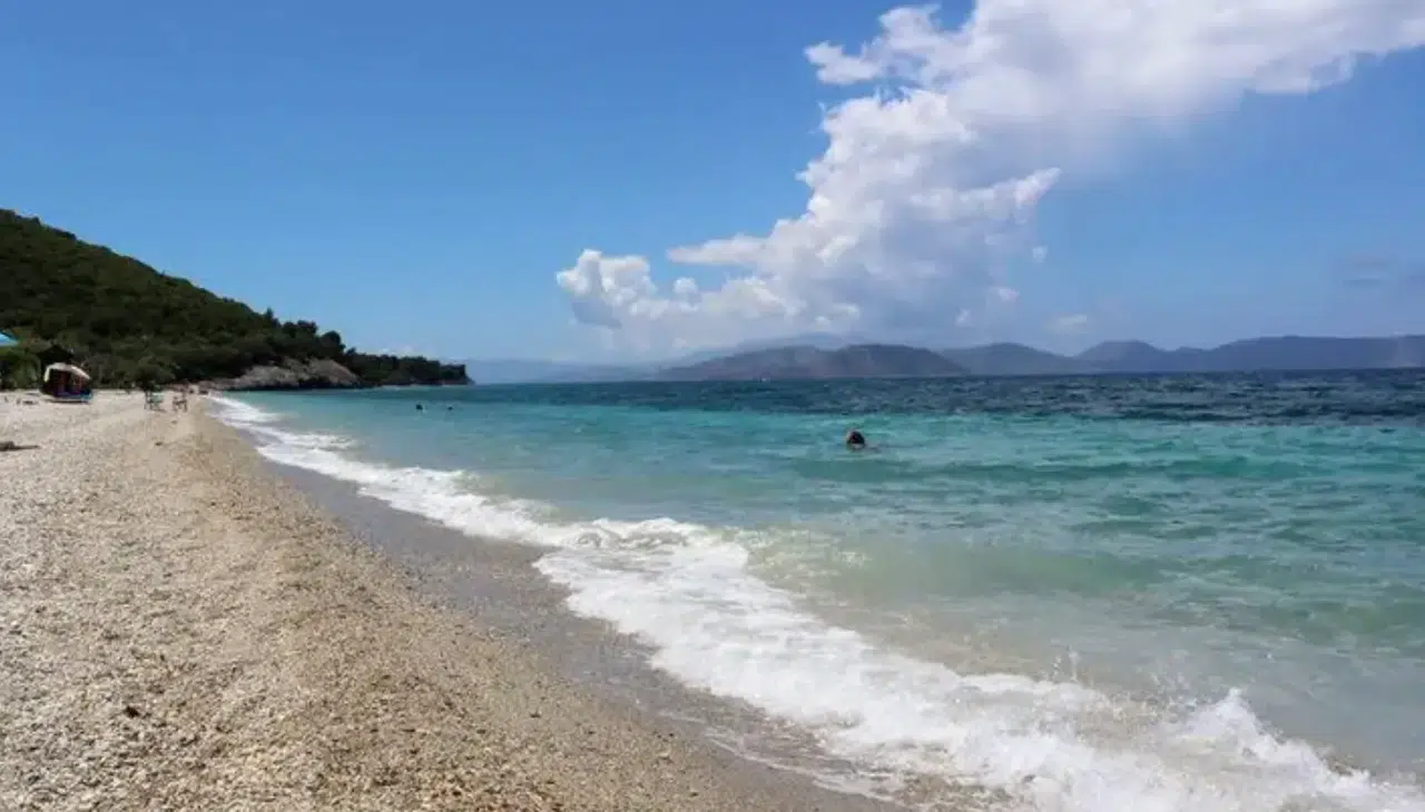 Turizm cenneti Kuşadası’nda dehşet: Denizde ceset bulundu!
