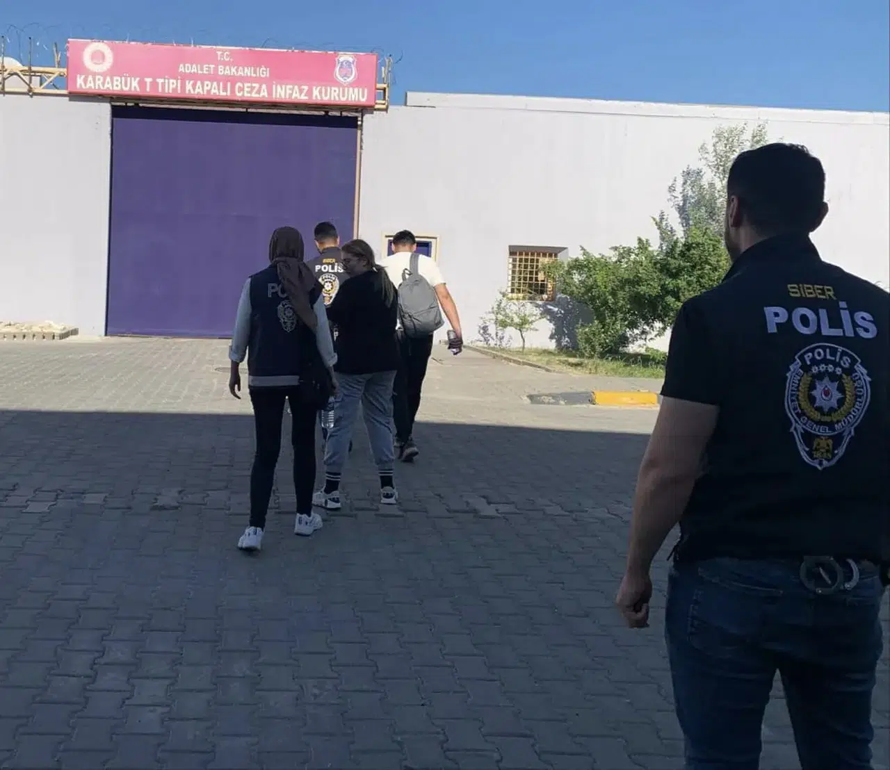 Karabük'te kripto para vurgunu: 16 kişiyi 10 milyon TL dolandırdılar!