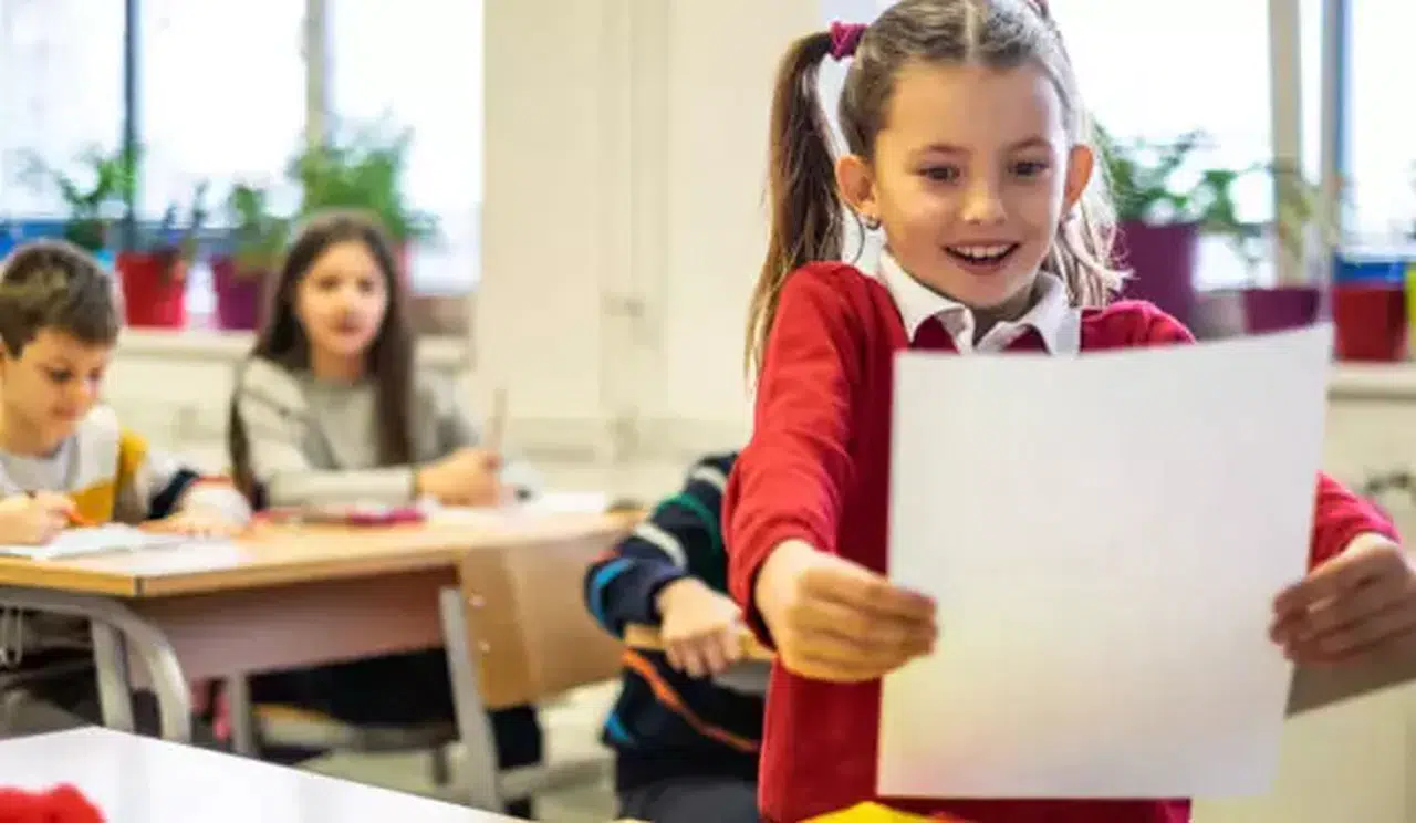 Karne almaya gitmek zorunlu mu? İşte 2025 karneleriyle ilgili merak edilenler