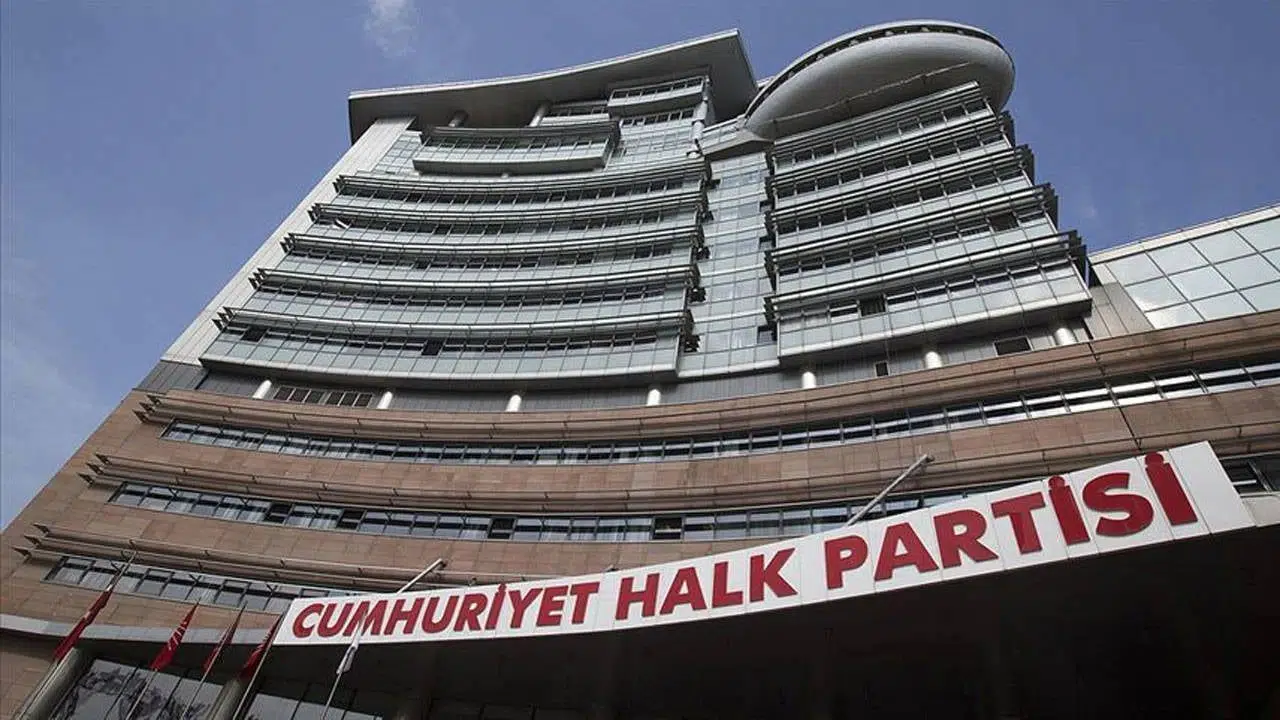 CHP kurultay davasında karar çıktı! Duruşma ertelendi