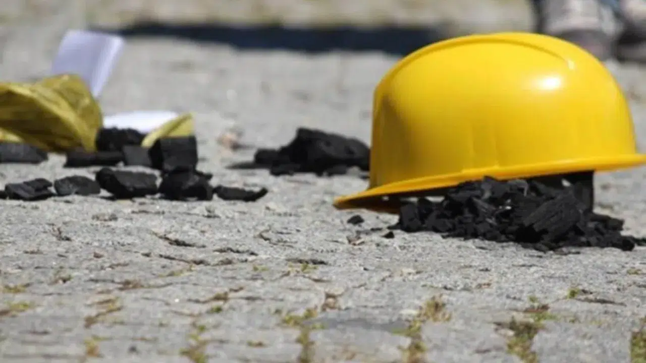 Isparta'da mermer ocağında başına taş düşen işçi öldü