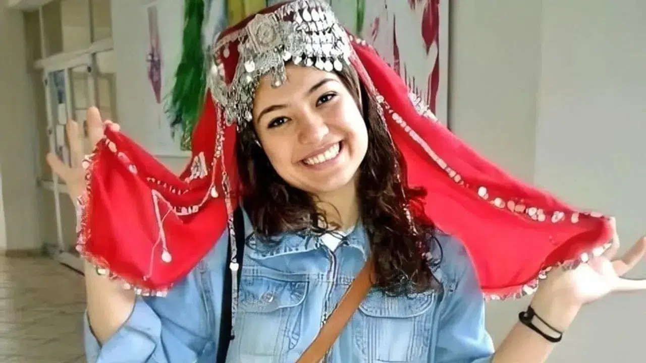 Aybüke Öğretmen şehadetinin 8. yılında gözyaşlarıyla anılıyor