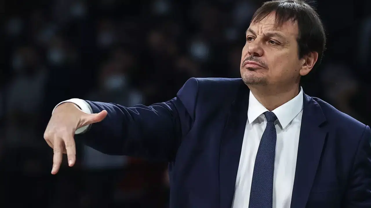 Olaylı derbi sonrası tarihi karar: Maç ertelendi, hükümet müdahil oldu!