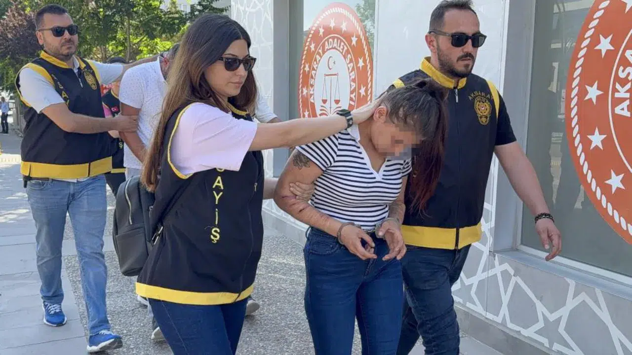 Aksaray'da üvey kardeşini öldüren kadın tutuklandı