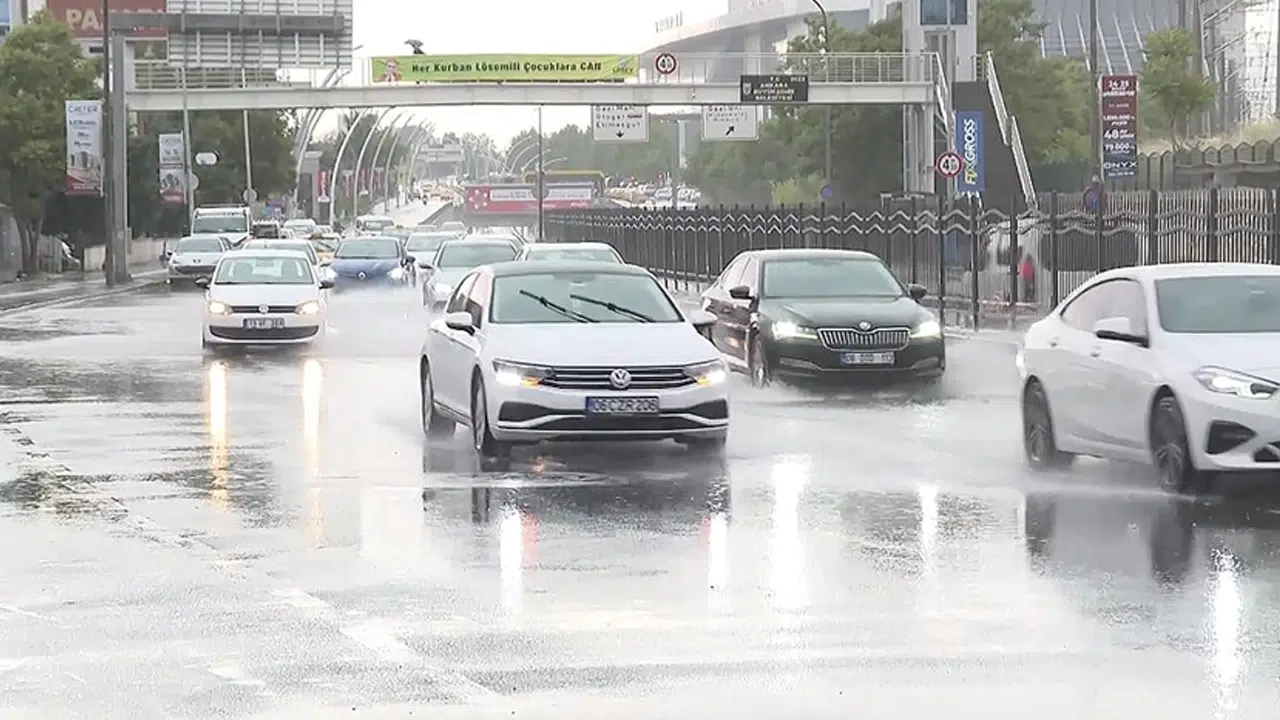 Ankara'da sağanak etkili oldu