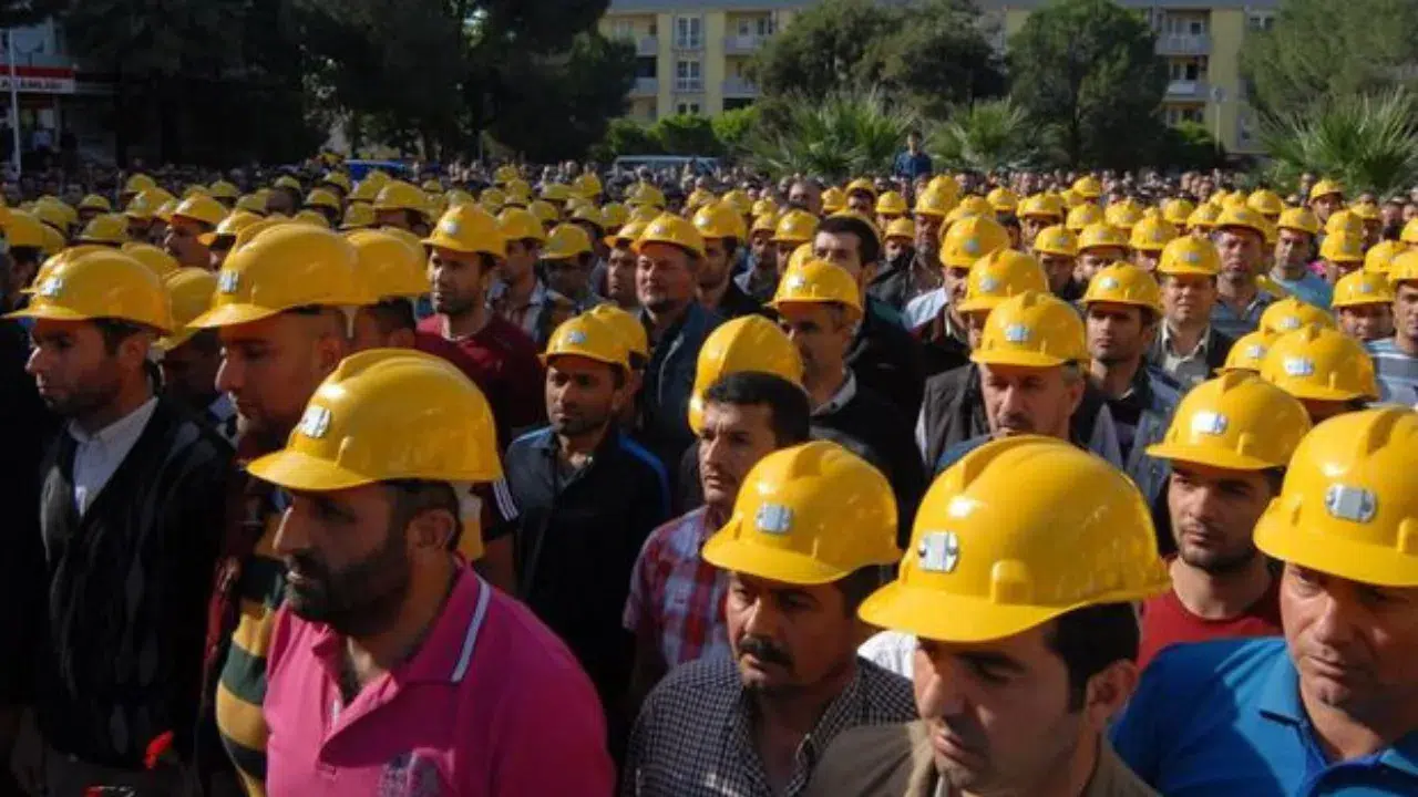600 bin kamu işçisi için ilk zam teklifi belli oldu