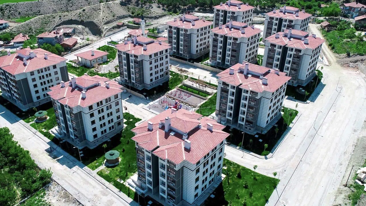 TOKİ deprem konut kurası ne zaman, saat kaçta? Hatay, Adana Malatya, Adıyaman TOKİ canlı kura çekimi izle