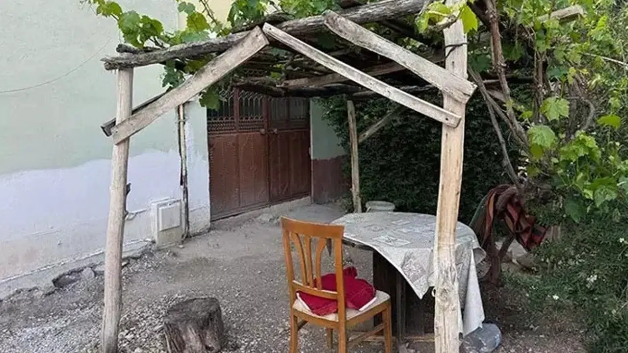 Konya’da yürek burkan olay: 10 günlük bebek, notla birlikte terk edildi
