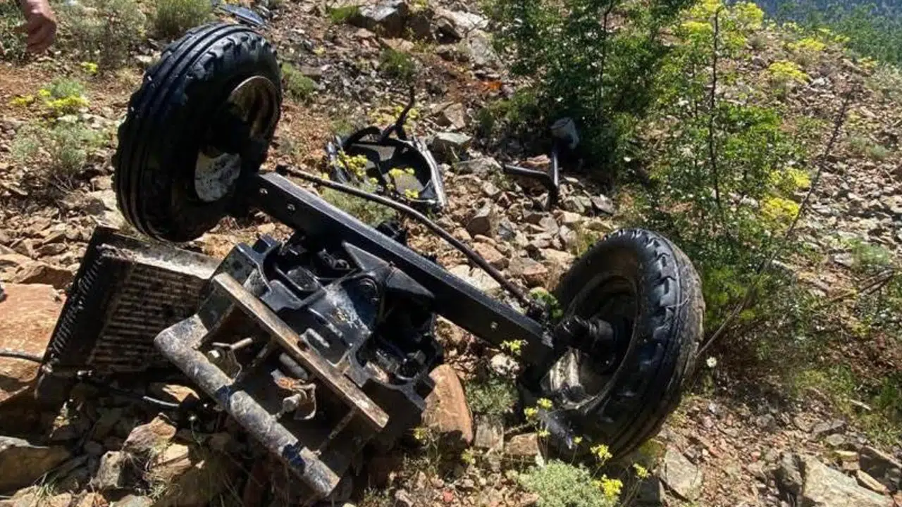 Kayseri'de traktör şarampole uçtu: 2'si ağır 8 kişi yaralandı
