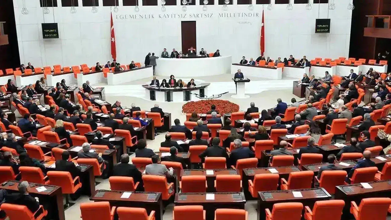 TBMM'de komisyon koltukları dağıtıldı: Yeni başkanlar belli oldu
