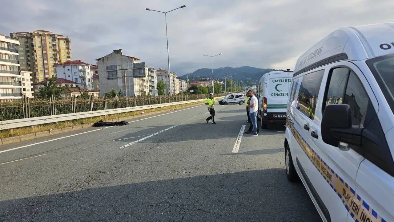 Rize Çayeli'nde feci kaza: Araç takla attı, 2 kişi hayatını kaybetti
