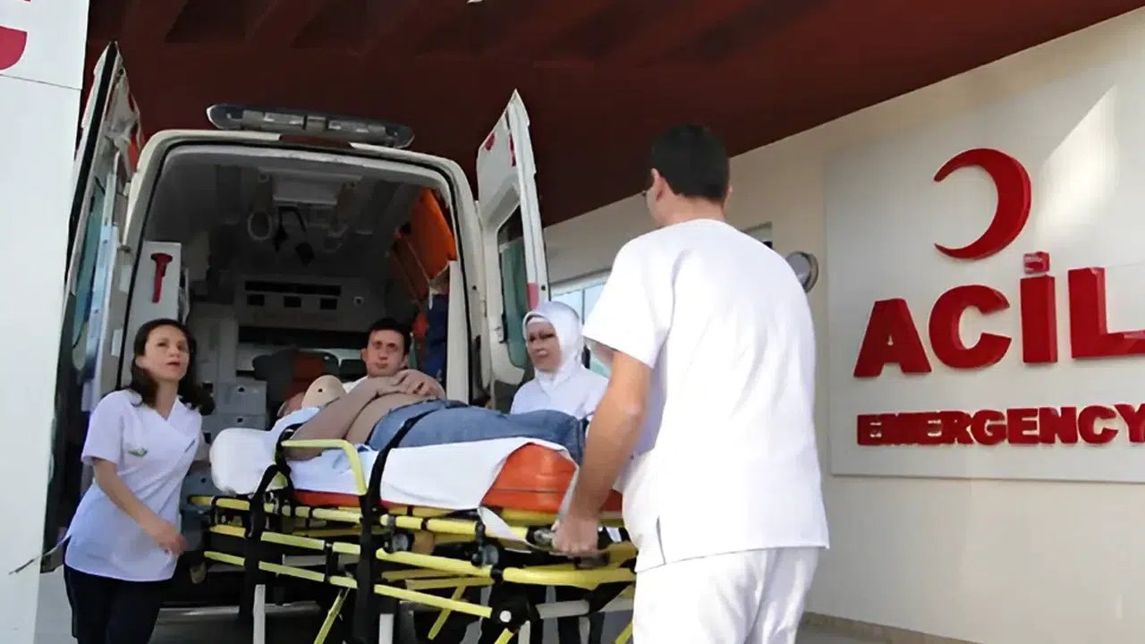 Bahçelievler'de amanyok gazından zehirlenen 3 işçi hastanelik oldu