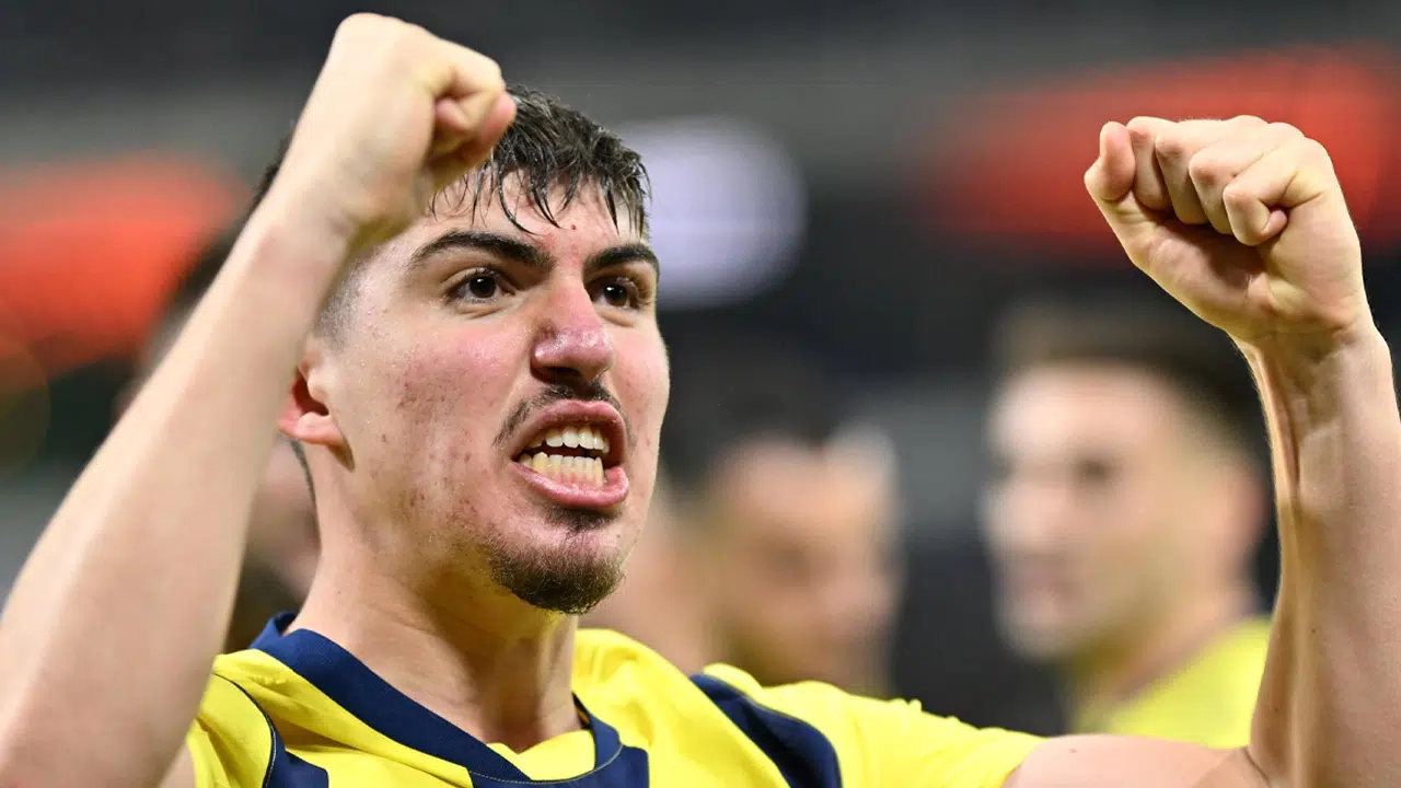 Fenerbahçe, Yusuf Akçiçek ile sözleşme yeniliyor! Maaşına büyük zam yapılacak